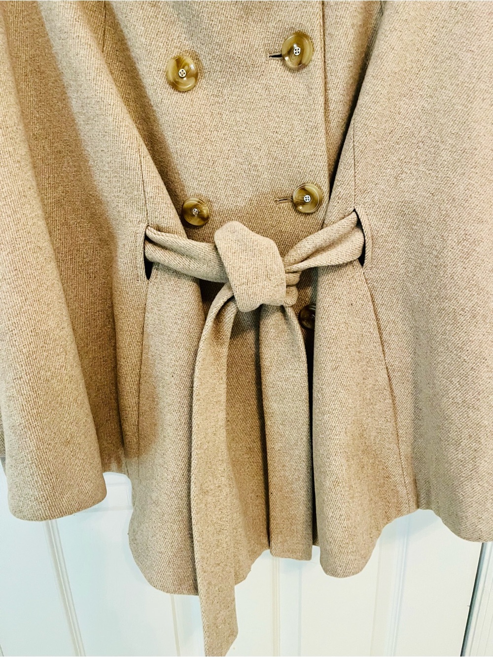Calvin Klein Beige Belted Cape Coat S/M Double Breasted Oversized Collar - Picture 6 of 10